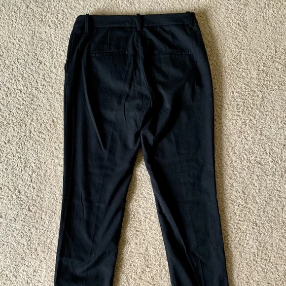 H&M Women’s Dress Pants!! - Picture 2 of 4